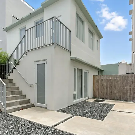 Cozy Room Walk To La Placita & Condado Beach-3